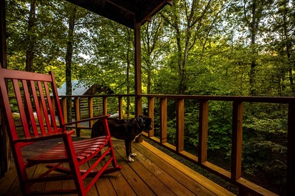 Snug and Cozy Cabin Rental with a Hot Tub near Copperhill for a Relaxing Vacation in Tennessee - Copperhill, Tennessee - glamping.directory