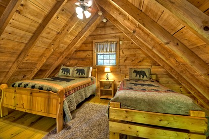 Snug and Cozy Cabin Rental with a Hot Tub near Copperhill for a Relaxing Vacation in Tennessee - Copperhill, Tennessee - glamping.directory