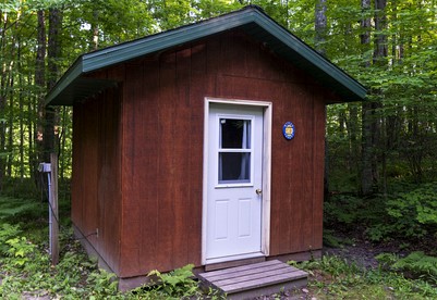 Peaceful Cabin with Comfortable Bunk Beds Nestled in the Trees near White Lake, Wisconsin - White Lake, Wisconsin - glamping.directory