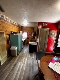 Cute Western-Themed Cabin in the Roosevelt National Forest near Fort Collins, Colorado - Fort Collins, Colorado - glamping.directory