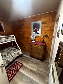 Cute Western-Themed Cabin in the Roosevelt National Forest near Fort Collins, Colorado - Fort Collins, Colorado - glamping.directory