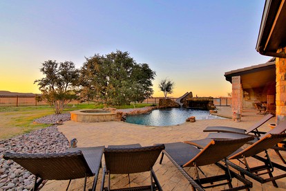 Luxurious Villa Rental for a Group Getaway near Abilene, Texas - Lawn, Texas - glamping.directory