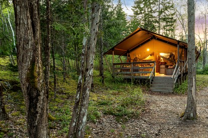 Luxury Glamping Safari Tent on Mount Desert Island, Perfect for a Weekend Getaway - Bar Harbor, Maine - glamping.directory
