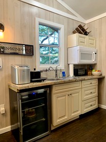Modern Treehouse Rental with Pool for Glamping in Florida - Palm Beach Gardens, Florida - glamping.directory