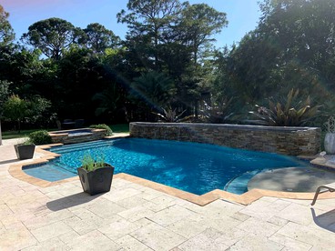 Modern Treehouse Rental with Pool for Glamping in Florida - Palm Beach Gardens, Florida - glamping.directory