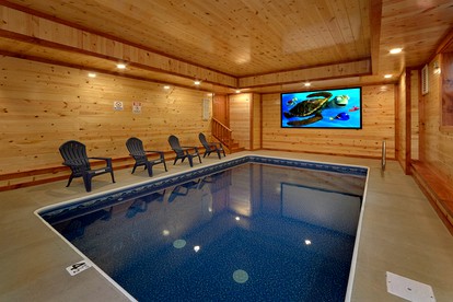 Paradise Point Pool Lodge Holiday home 6 - in Sevierville, TN - Sevierville, Tennessee - glamping.directory