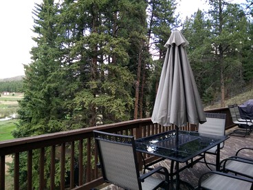 Impressive Cabin Rental with Views of Pike National Forest near Colorado Springs, Colorado - Sedalia, Colorado - glamping.directory