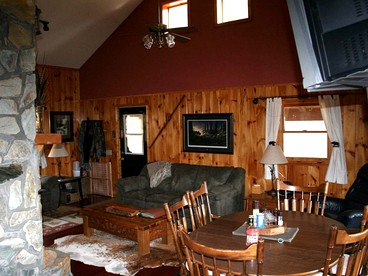 Secluded Log Cabin with Two Ponds in the Blue Ridge Mountains of Virginia - Elk Creek, Virginia - glamping.directory