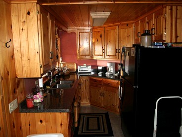 Secluded Log Cabin with Two Ponds in the Blue Ridge Mountains of Virginia - Elk Creek, Virginia - glamping.directory