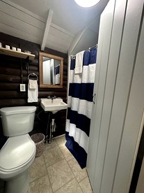 Romantic Cottage Retreat for Couples near Lincolnville, Maine - Lincolnville, Maine - glamping.directory