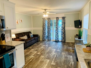 Unique Cottage Close to Fantastic Hiking Trails in Dunnellon, Florida - Dunnellon, Florida - glamping.directory