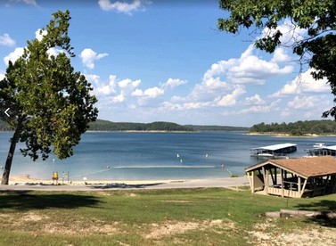 Charming Tiny Home Retreat Near Forest Trails & River Access in Calico Rock, Arkansas - Calico Rock, Arkansas - glamping.directory