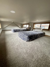 Spacious Cabin Lodge Perfect for Groups Getaways in Colorado - Oak Creek, Colorado - glamping.directory