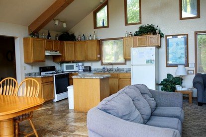 Lakefront Vacation Rental with a Deck and Hot Tub near Wisconsin Dells - Tomah, Wisconsin - glamping.directory