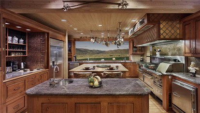 Extraordinary Vacation Rental with a Heated Pool in the Yampa Valley, Colorado - Steamboat, Colorado - glamping.directory