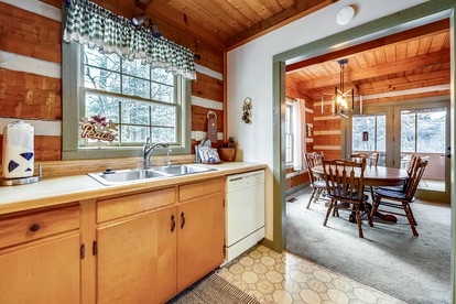 Lovely Glamping Getaways in this Comfortable Cabin Rental in Tennessee - Sevierville, Tennessee - glamping.directory