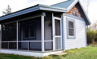 Entire Glamping Center in Manchester, Michigan, for Wellness Retreats in Nature - Manchester, Michigan - glamping.directory