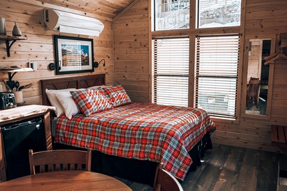 Contemporary Mesa Accommodation Ideal for Glamping in Colorado - Mesa, Colorado - glamping.directory