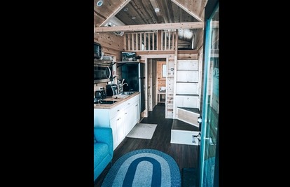 Contemporary Mesa Accommodation Ideal for Glamping in Colorado - Mesa, Colorado - glamping.directory