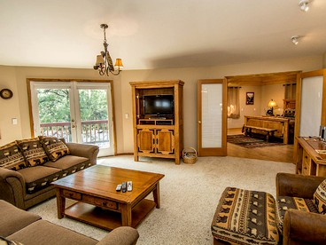 Unique Tree House-Style Cabin Rental with a Luxury Hot Tub in Pagosa Springs, Colorado - Pagosa Springs, Colorado - glamping.directory