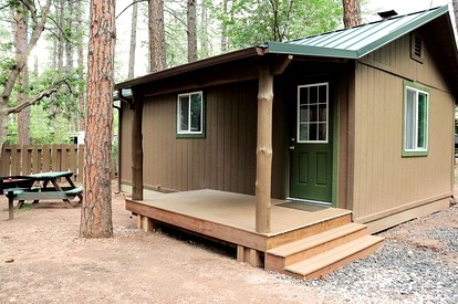 Cozy Cabin in Christopher Creek for an Escape to the Forested Rim Country in Central Arizona - glamping.directory