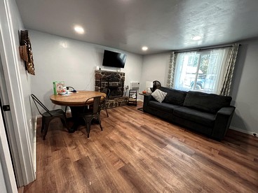 Cozy Cabin in Christopher Creek for an Escape to the Forested Rim Country in Central Arizona - Payson, Arizona - glamping.directory