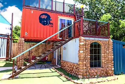 Charming Tiny House with Rooftop Deck near Wichita Mountains in Medicine Park, OK - Medicine Park, Oklahoma - glamping.directory