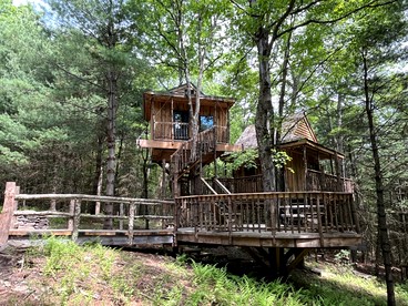 Eco-Friendly, Abstract Treehouse Surrounded by Wildlife and Hiking Trails For a Special Getaway in Sparrow Bush, New York - glamping.directory
