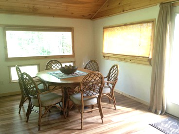 Secluded Cottage Rental in the Woods in Stony Creek, New York - Stony Creek, New York - glamping.directory