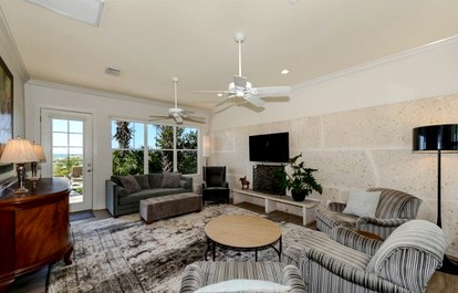Historic Seafront Cottage with Gorgeous Gulf Views in Indian Rocks Beach, Florida - Indian Rocks Beach, Florida - glamping.directory