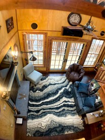 Unique Hobbit House Accommodation with a Private Hot Tub in Shenandoah, Virginia - Shenandoah , Virginia - glamping.directory