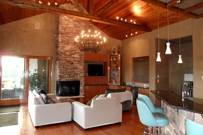Luxury Four-Bedroom Cabin Rental with a Fireplace in New Braunfels, Texas - New Braunfels, Texas - glamping.directory