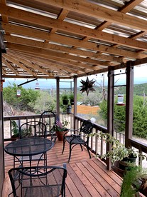 Cozy Hillside Texas Hill Country Cabin for Romantic Getaways near San Antonio - Kerrville, Texas - glamping.directory