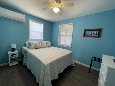 Spacious Pet-Friendly Beach House with Fenced Yard near Restaurants in Avon, North Carolina - Avon, North Carolina - glamping.directory
