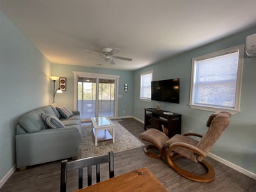 Spacious Pet-Friendly Beach House with Fenced Yard near Restaurants in Avon, North Carolina - Avon, North Carolina - glamping.directory