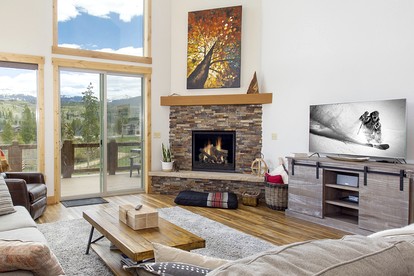 Modern Mountain Cabin with Hot-Tub in Fraser, Colotado - Fraser, Colorado - glamping.directory