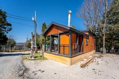 Chic Cabin Stay with Loft, Pool Access & Outdoor Fire Pit in Branson, Missouri - Branson, Missouri - glamping.directory
