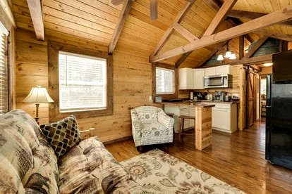 Chic Cabin Stay with Loft, Pool Access & Outdoor Fire Pit in Branson, Missouri - Branson, Missouri - glamping.directory