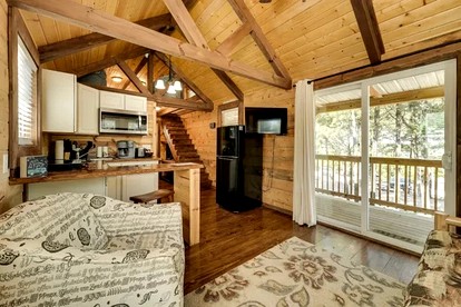 Chic Cabin Stay with Loft, Pool Access & Outdoor Fire Pit in Branson, Missouri - Branson, Missouri - glamping.directory