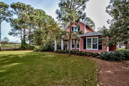 Luxury Cottage Rental with Six-Seater Golf Cart Provided in Miramar Beach, Florida - Miramar Beach, Florida - glamping.directory