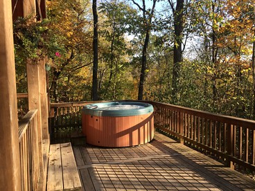Charming Cabin Rental Surrounded by Three Wooded Acres next to the Shenandoah River, Victoria - Luray, Virginia - glamping.directory