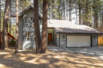 Gorgeous Cottage with Hot-tub and Barbecue in Big Bear Lake, California - Big Bear Lake, California - glamping.directory