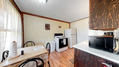 Conjoined Cabin with Fireplace in Red Feather Lakes, Colorado, Perfect for a Family Holiday - Red Feather Lakes, Colorado - glamping.directory