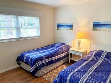 Enchanting Beach Cottage Incredible for Outdoor Sports in Jekyll Island, Georgia - Jekyll Island, Georgia - glamping.directory