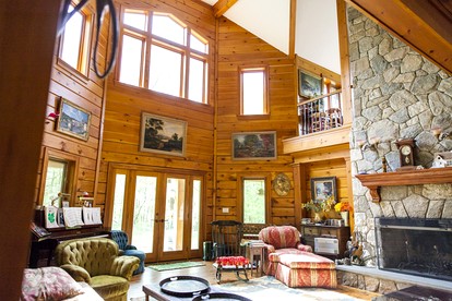 Cozy Room Rental for a Country Getaway Nestled in Enchanting Westchester County near New York City - Bedford, New York - glamping.directory