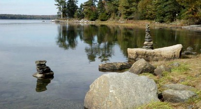 Waterfront Cottage Rental on Union River Bay near Bar Harbor, Maine - Ellsworth, Maine - glamping.directory