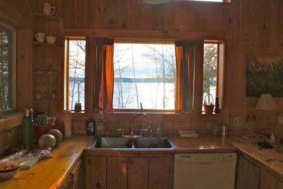 Waterfront Cottage Rental on Union River Bay near Bar Harbor, Maine - Ellsworth, Maine - glamping.directory