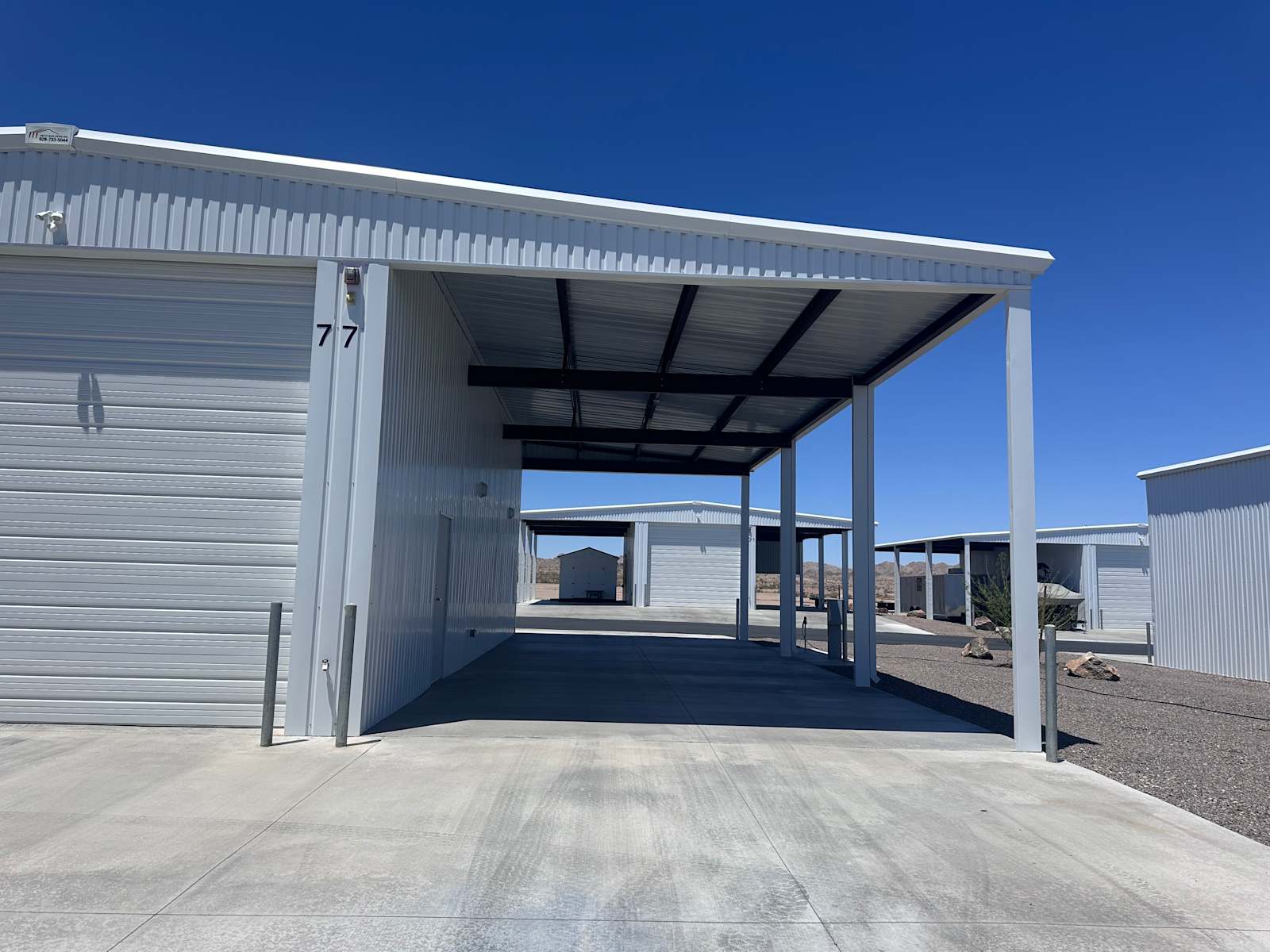 Nomad Oasis- Work & Relax - Lake Havasu City, Arizona - glamping.directory