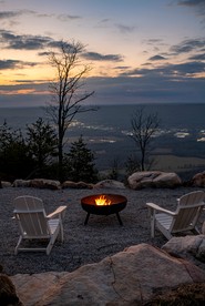Stunning Mirrored Glass Cabin with Hot Tub & Sauna near Lookout Mountain, Dade County, GA - Dade County, Georgia - glamping.directory