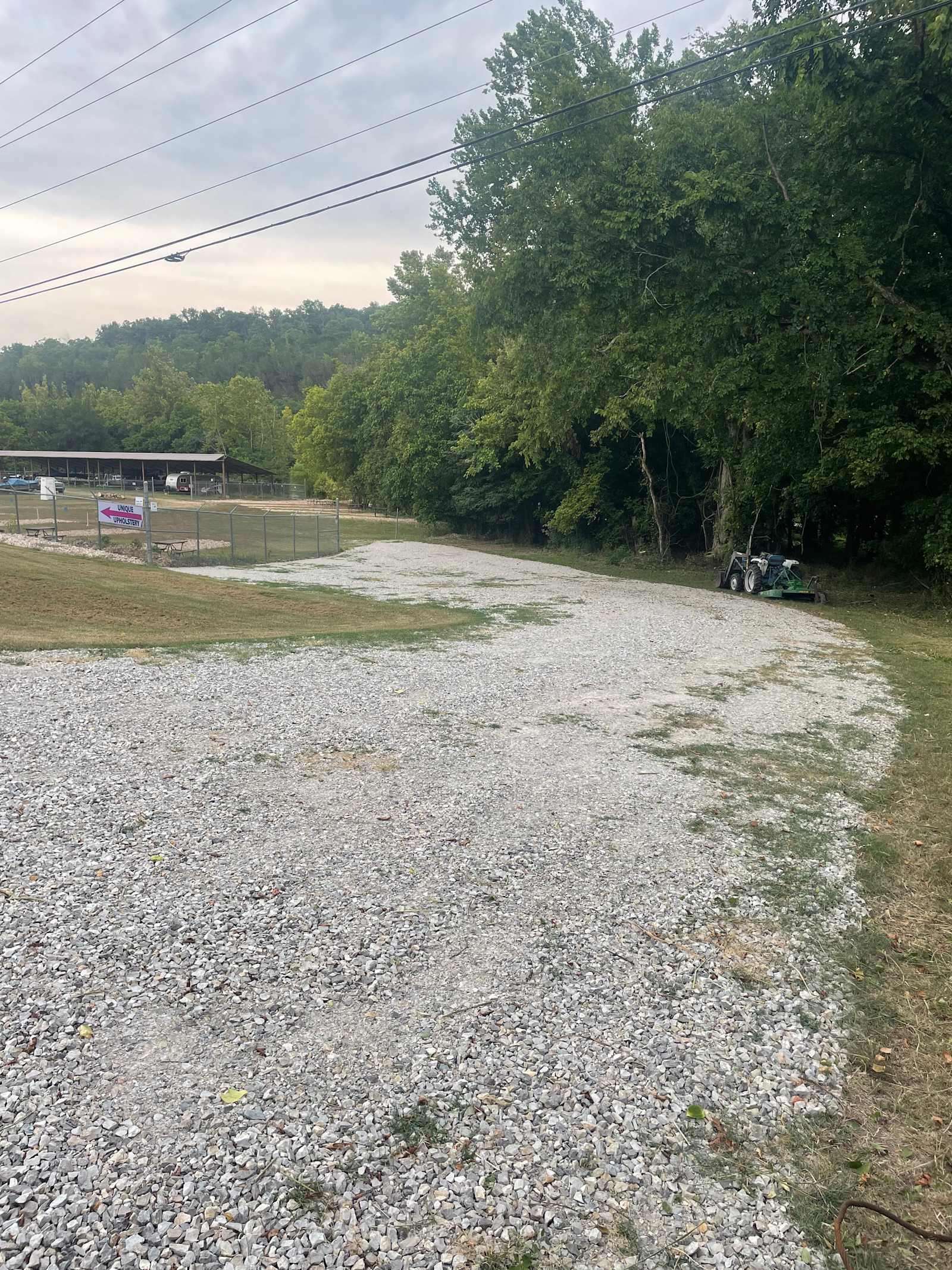 Ozark Mtn. Goats Creekside Camping. - Beaver, Arkansas - glamping.directory